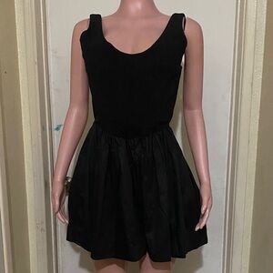 Chic Black Sleeveless Mini Dress
